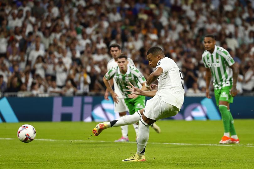 Kylian Mbappé reacts after Real Betis 